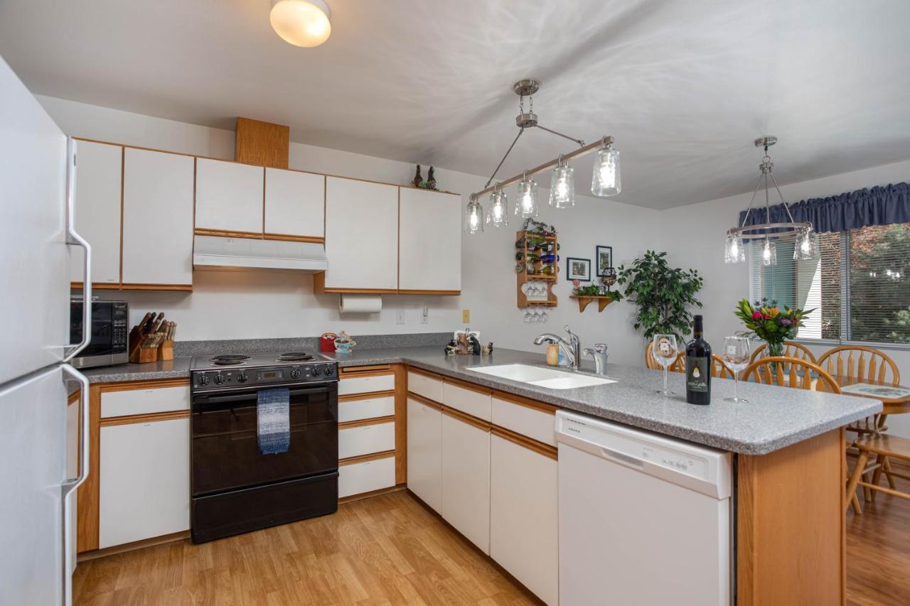 Walk To Downtown * 6 Guests * Pets * A/c! * No Stairs! Apartment Leavenworth